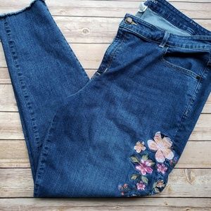 Lane Bryant 24 Skinny Jeans Floral Design Raw Hem